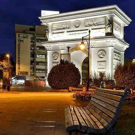 New Modern Rooftop Apartment-free Private Parking, Self Check-in Апартаменти *