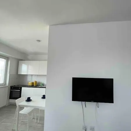 Apartment New Modern Rooftop Apartment-free Private Parking Skopje