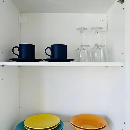 New Modern Rooftop Apartment-free Private Parking Apartment