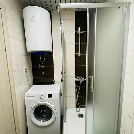 New Modern Rooftop Apartment-free Private Parking, Self Check-in * Скопье