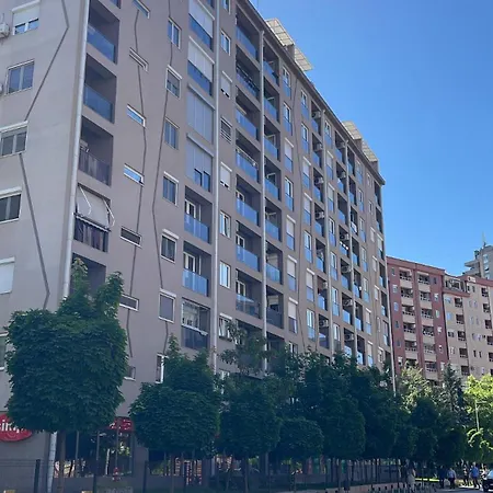 New Modern Rooftop Apartment-free Private Parking Apartment *