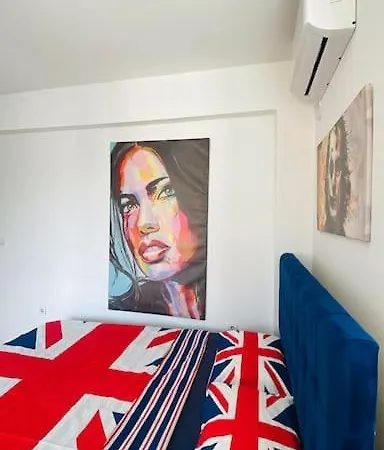 New Modern Rooftop Apartment-free Private Parking, Self Check-in Апартаменты Скопье