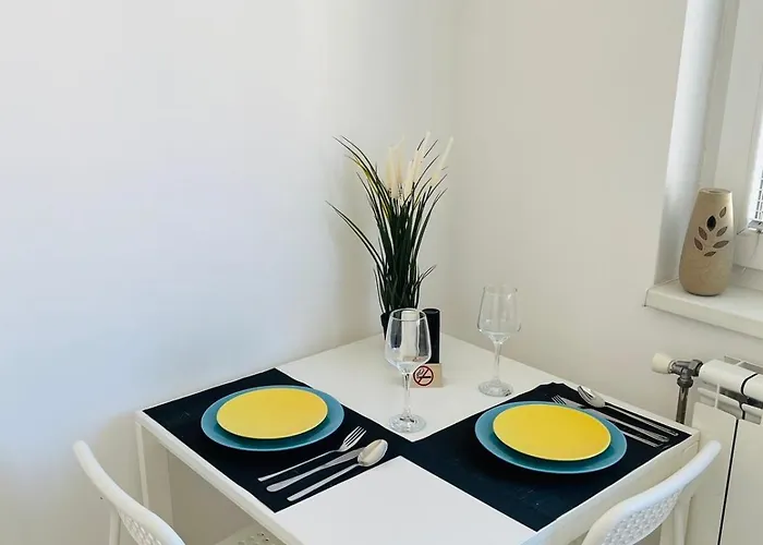 New Modern Rooftop Apartment-free Private Parking, Self Check-in Szkopje