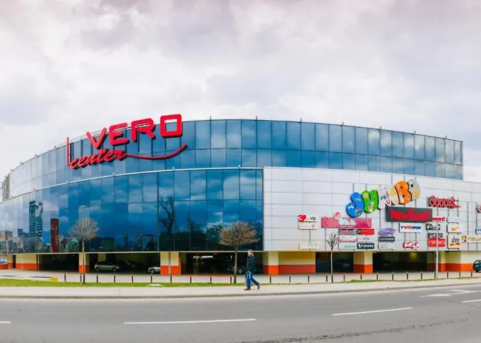 Apartman New Modern Rooftop Apartment-free Private Parking, Self Check-in *